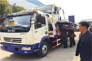 鄂城汽车道路救援拖车价格